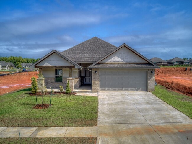 Building Photo - Brand New Home In Noble!