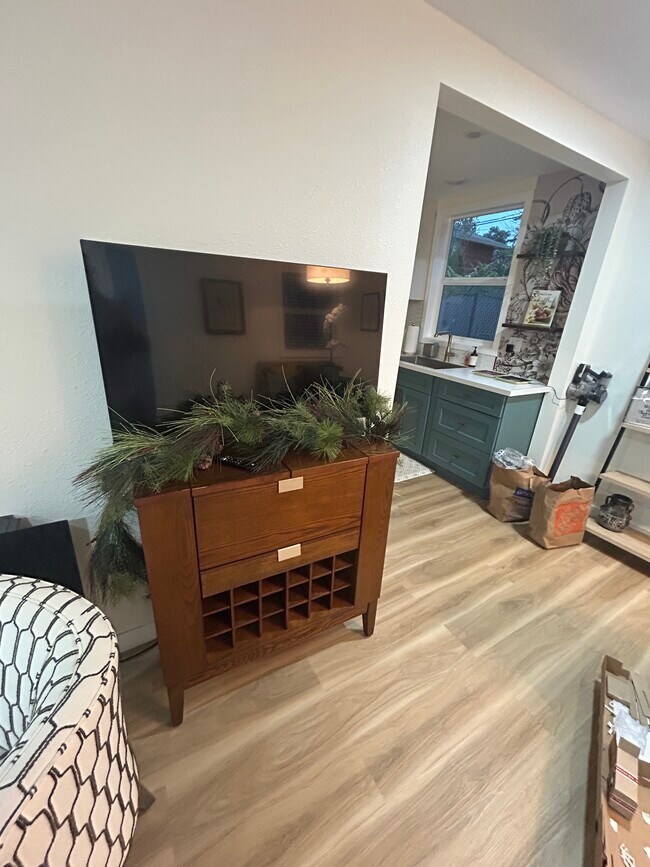 Building Photo - 4112 NE 80th Ave