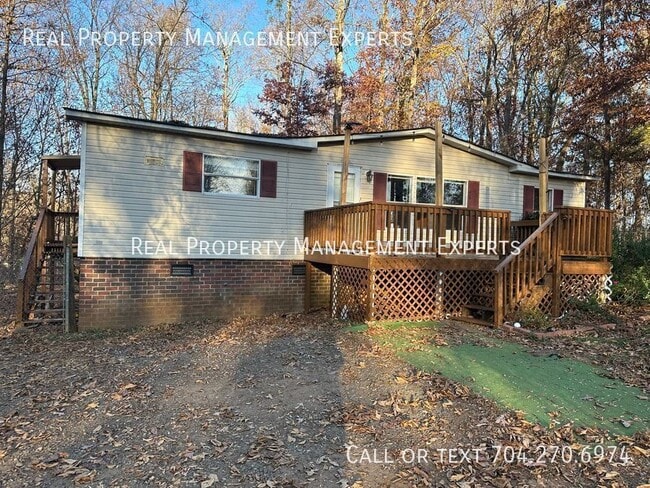 Building Photo - 5268 Montana Cir NW