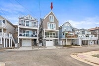 Building Photo - 28 Beach St