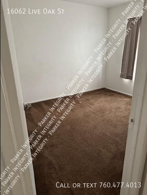 Building Photo - 16062 Live Oak St