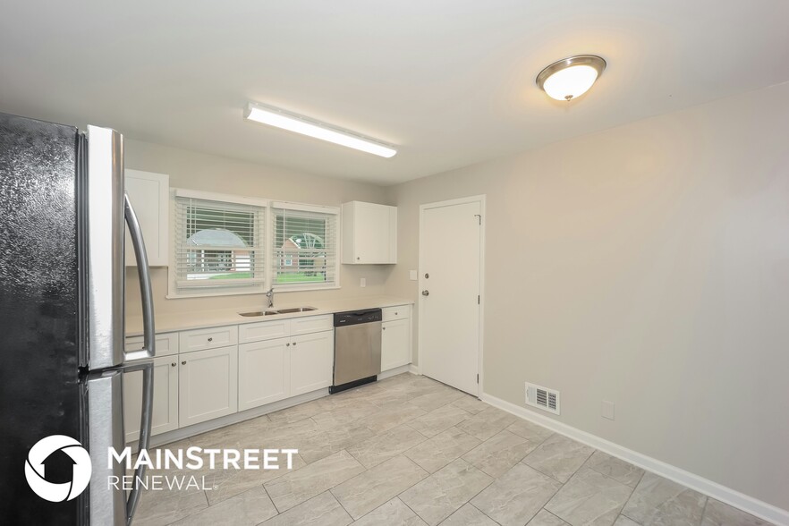 Building Photo - 2595 Foxlair Trail