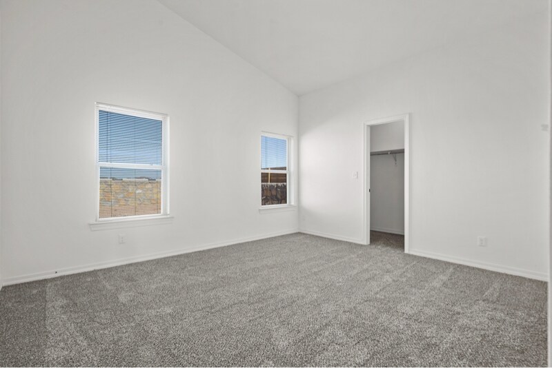 Building Photo - 1041 Summer Lake St