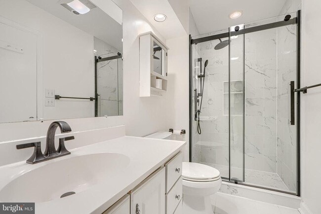 Building Photo - 414 Five Farms Ln