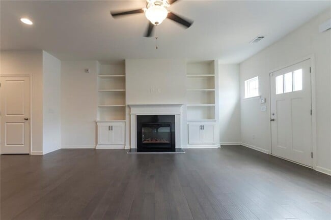 Building Photo - 898 Ambient Way