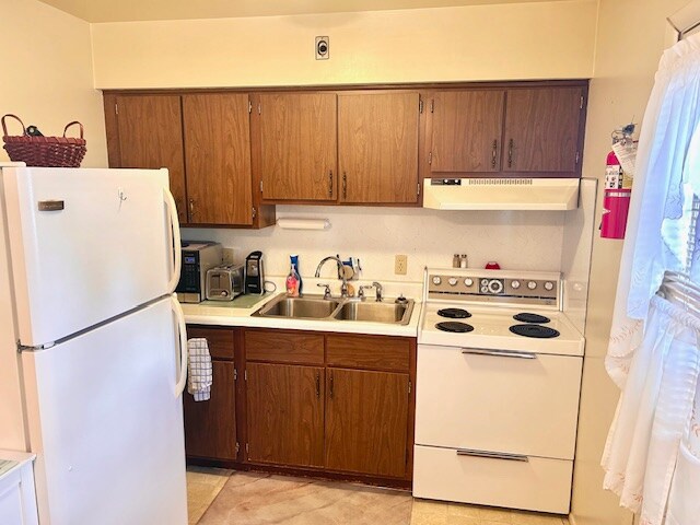 Building Photo - 407 Hoke St