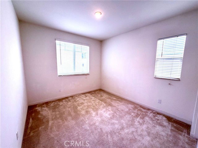 Building Photo - 148 Stage