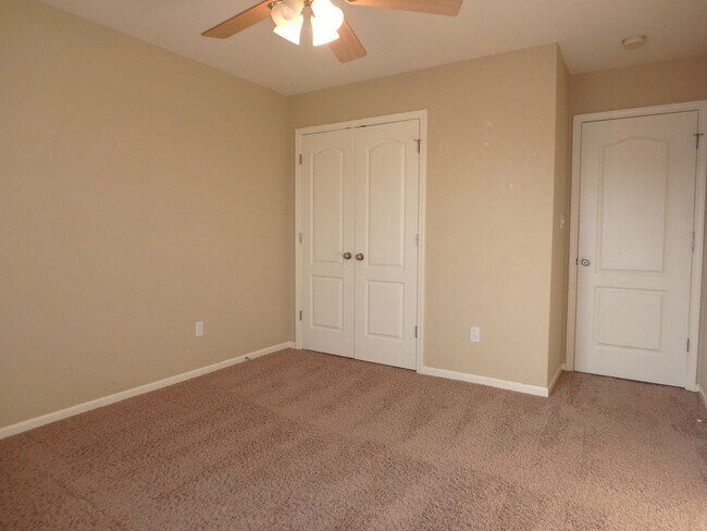Building Photo - Nice 3 Bed 2 Bath House In Hunters Gate!