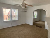 Building Photo - 940 39th St