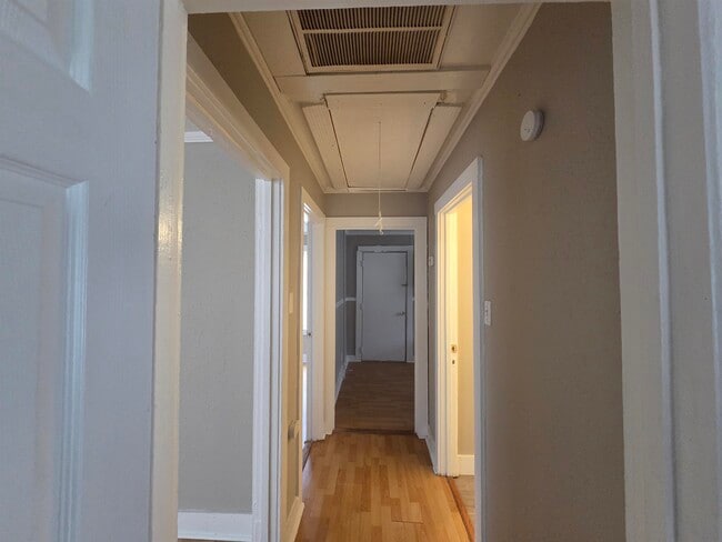 Building Photo - 3458 Radford Rd