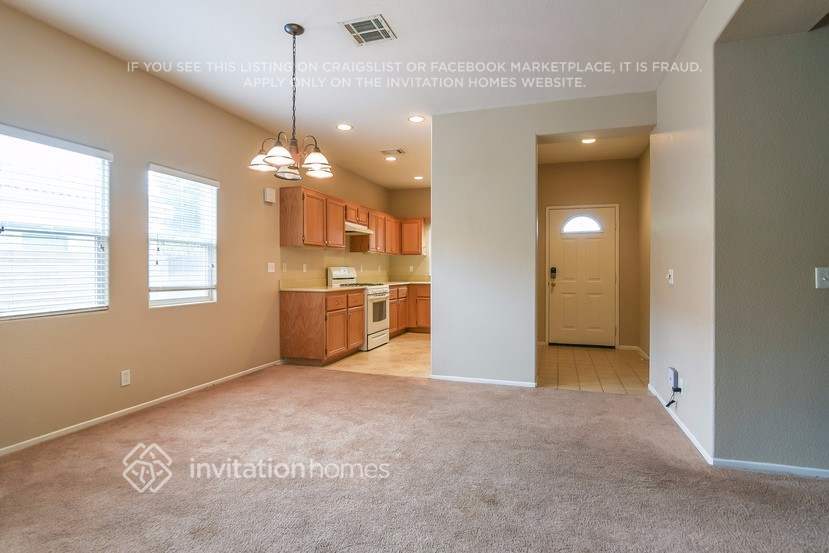 Building Photo - 43865 Gingham Ave