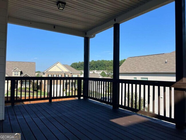 Building Photo - 370 Broadmoor Dr