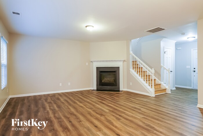 Building Photo - 5900 Ricker Rd