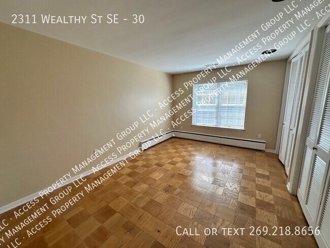 Building Photo - 2311 Wealthy St SE