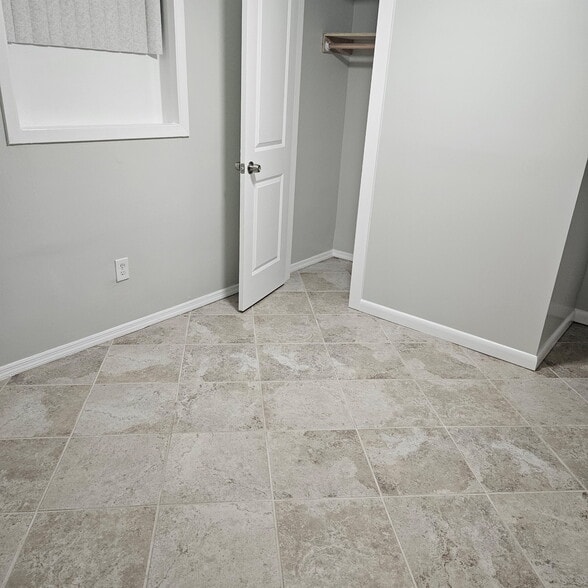 Building Photo - 2649 91st St