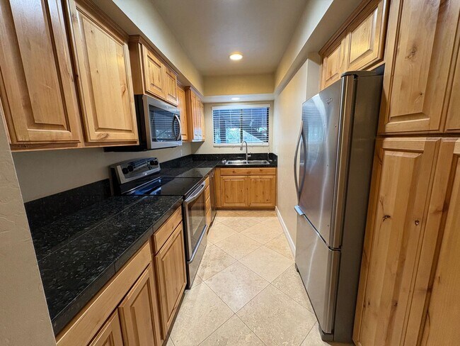 Building Photo - 3200 S Litzler Dr