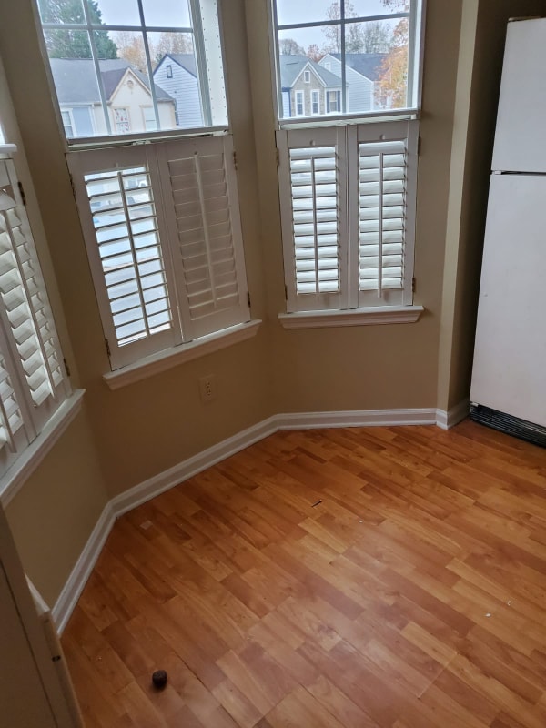 Building Photo - 3874 Meadow Creek Dr