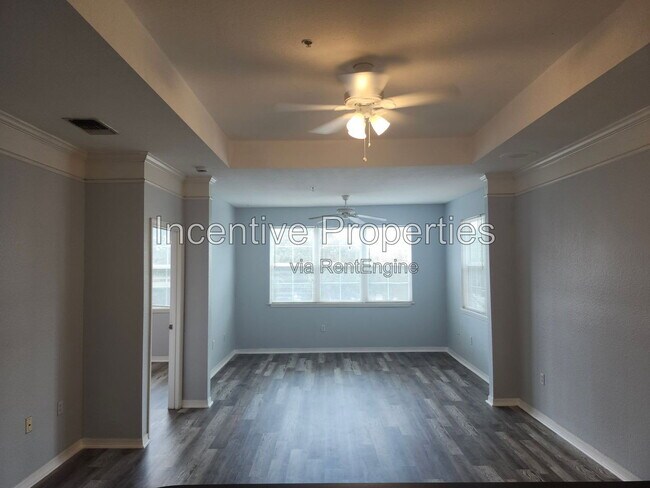 Building Photo - 6685 Queens Borough Ave