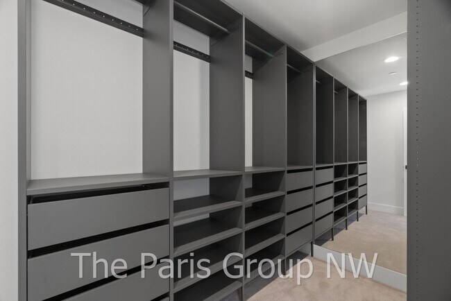 Building Photo - Stunning 2024 Built Downtown Kirkland Luxe Home for Rent! 3br/3.5ba/2410sf