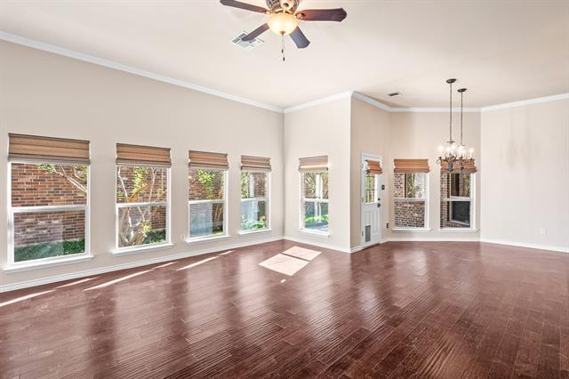 Building Photo - 1810 Sanderlain Ln