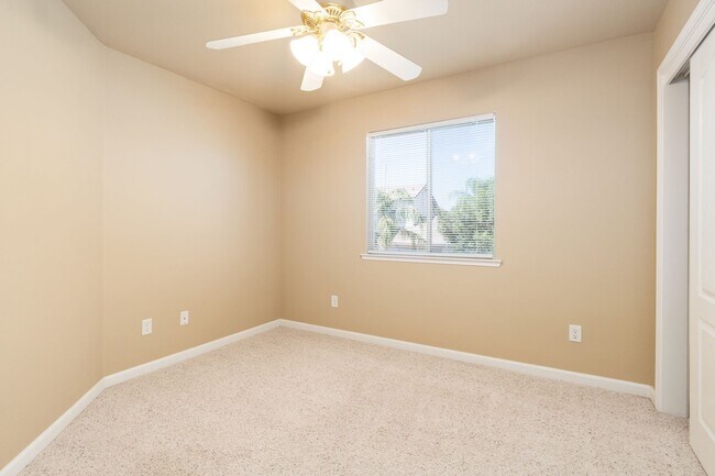 Building Photo - 2940 E Brandon Ln