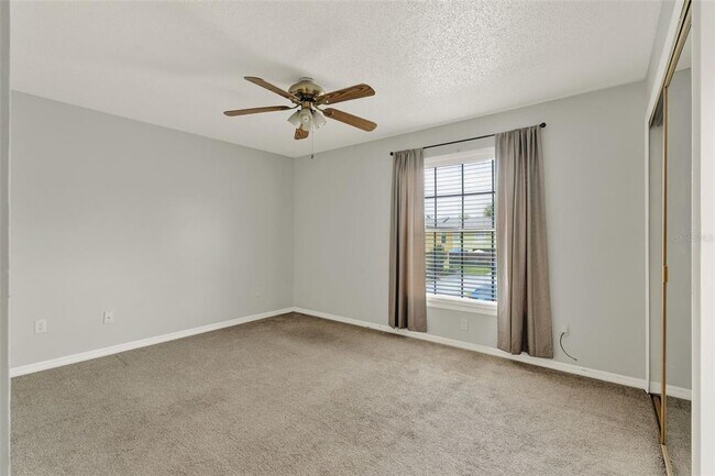 Building Photo - 3267 Forest Oaks Ct