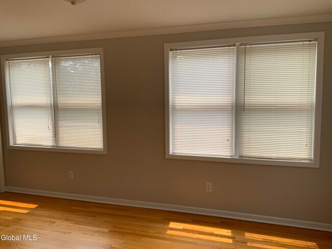 Building Photo - 1238 Union St