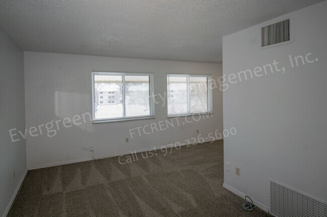 Building Photo - 1705 Heatheridge Rd