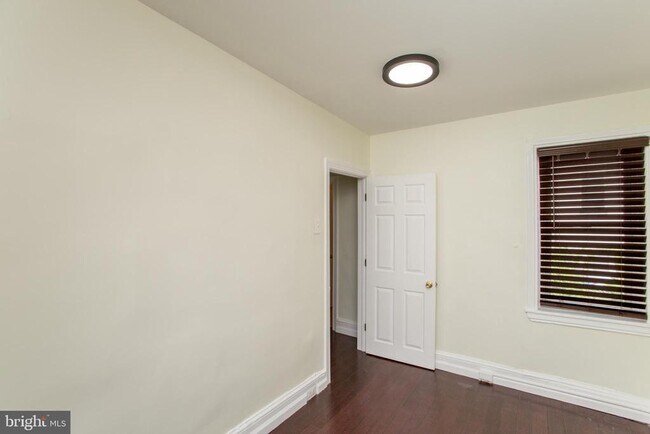 Building Photo - 2043 Gerritt St