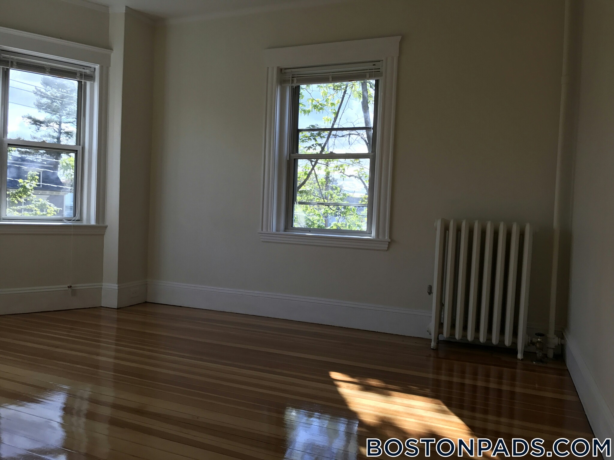 Building Photo - 163 Summer St