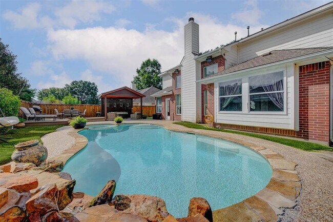 Building Photo - 15838 Red Hill Trail
