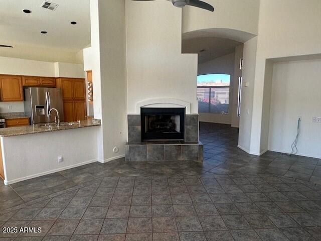 Building Photo - 9863 E Gelding Dr