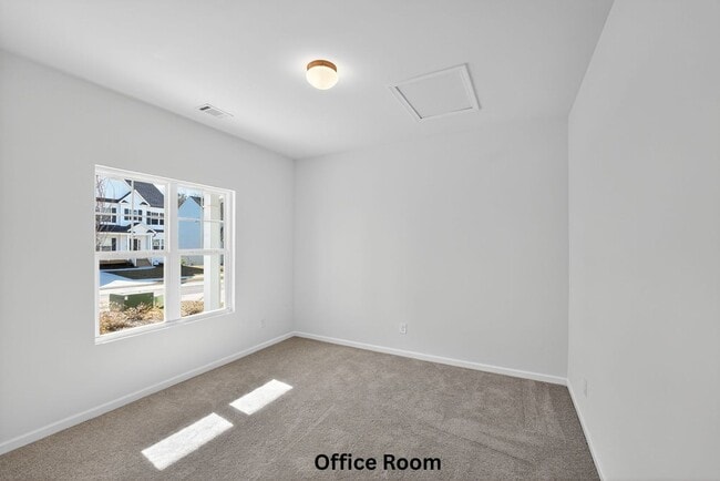 Building Photo - 233 Bloomfield Cir