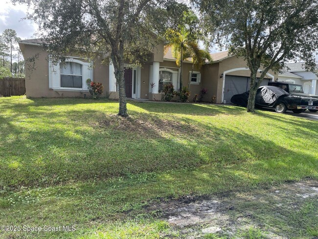 Primary Photo - 124 Haines Rd SW