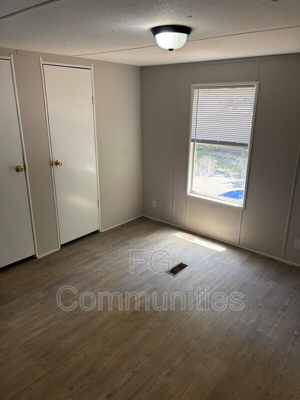 Building Photo - 1754 Zion Rd