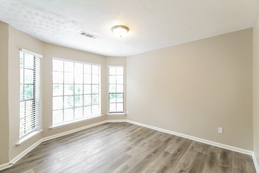 Building Photo - 1097 Williamsburg Ln