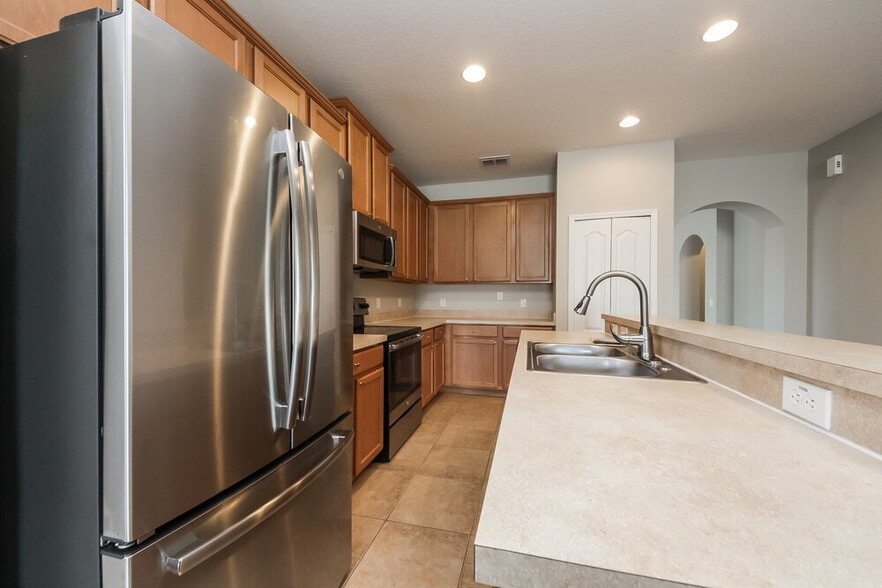 Building Photo - 2606 Corsini Ln