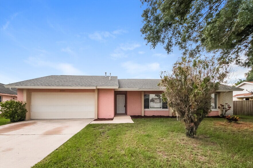 Primary Photo - 12244 Wetar St