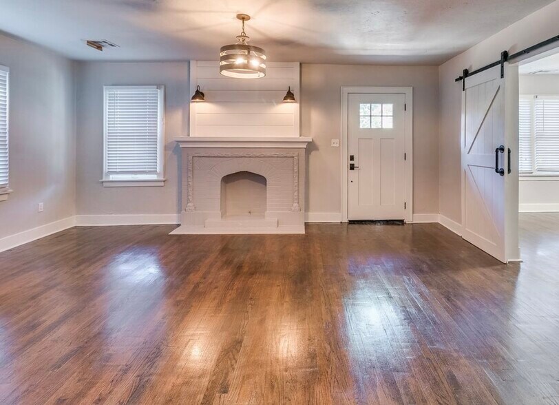 Building Photo - 1004 NW 32nd St