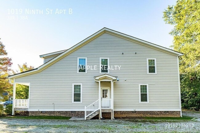 Building Photo - 1019 9th St