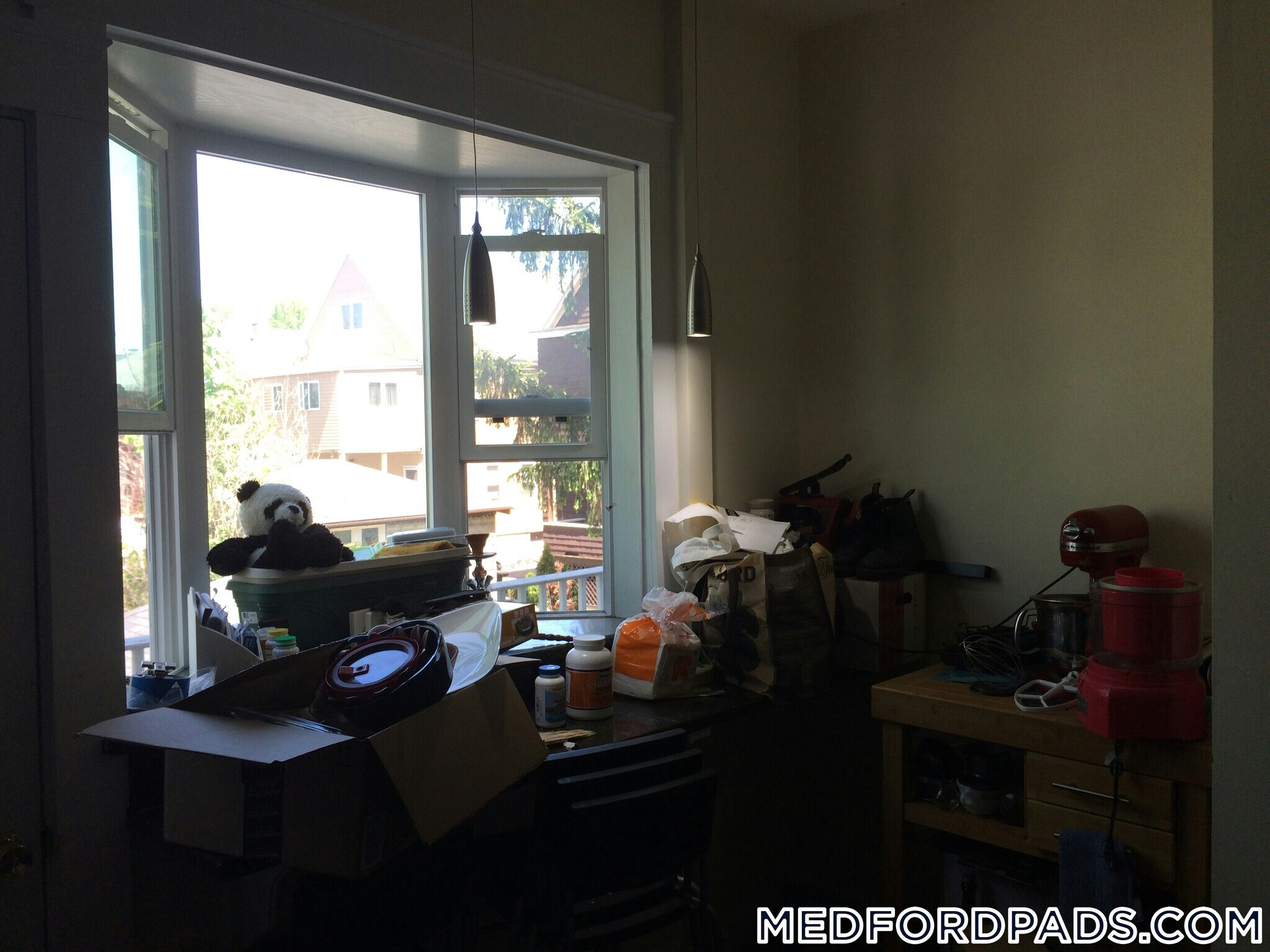 Building Photo - 79 Capen St