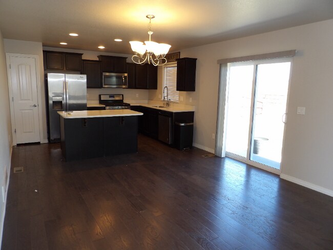 Building Photo - 13534 Park Gate Dr