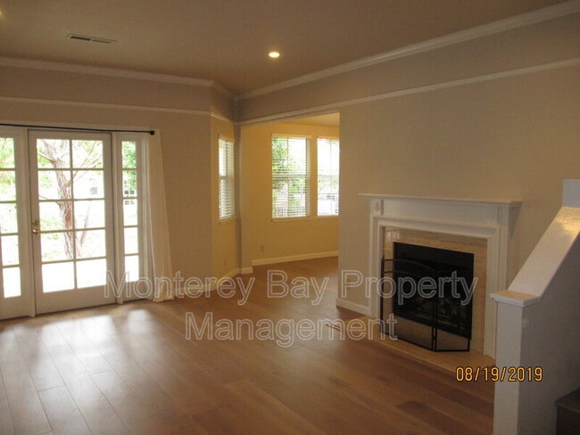 Building Photo - 40 Glen Lake Dr