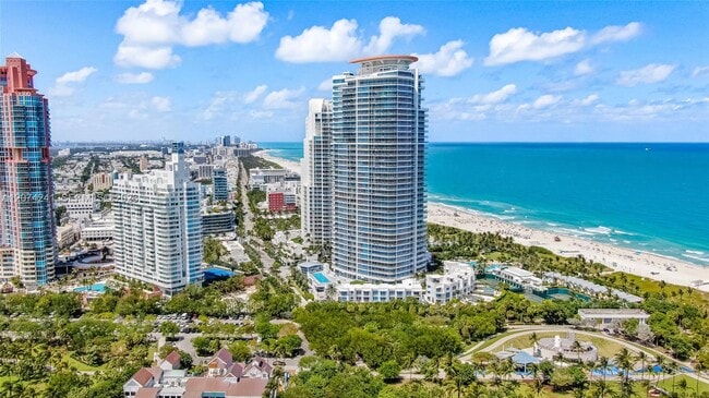 Building Photo - 100 South Pointe Dr
