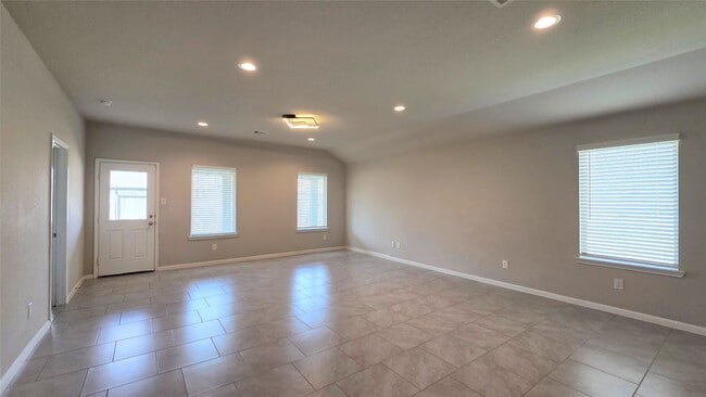 Building Photo - 3518 Windham Way
