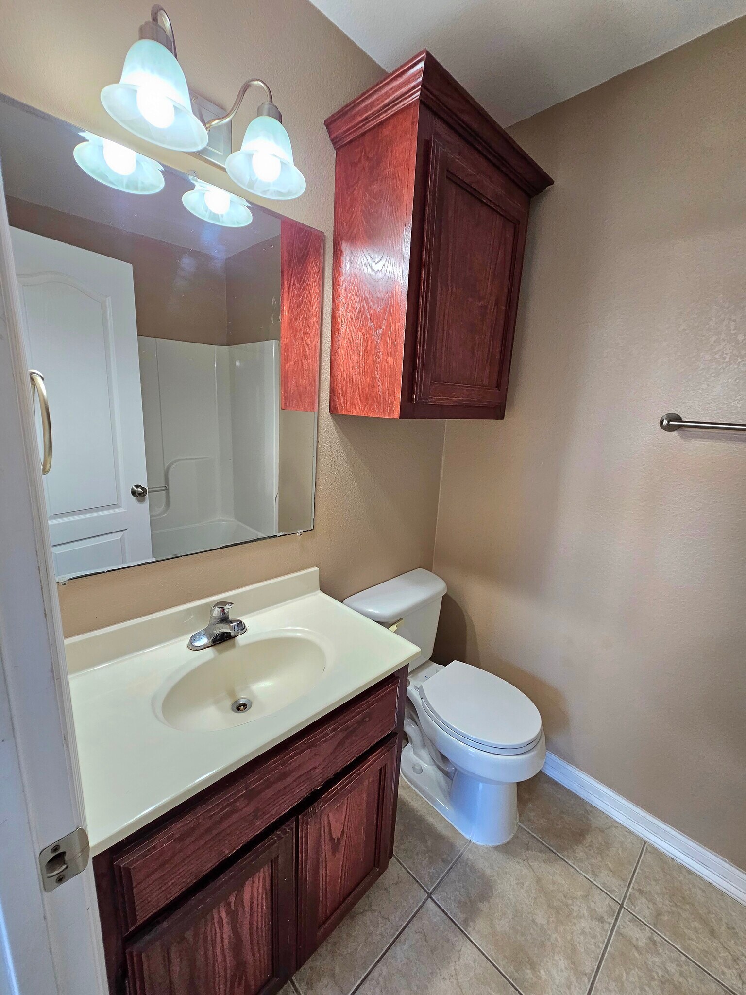 Building Photo - 3013 Treasure Haven Dr