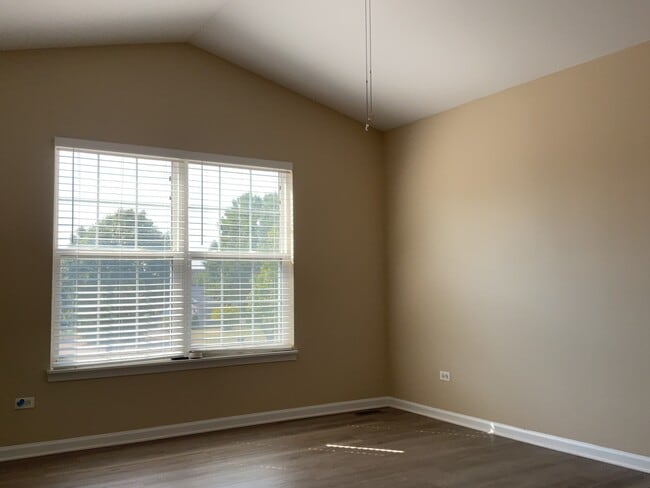 Building Photo - 1844 Courtwright Dr