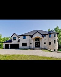 Building Photo - 6447 N Ridge Pl