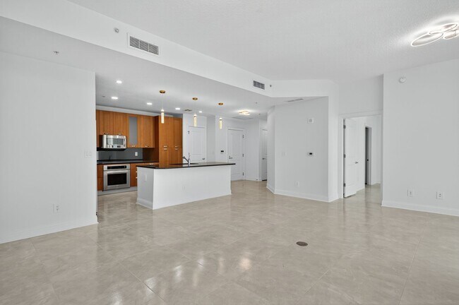 Building Photo - 24th Floor Condo Unit