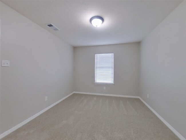 Building Photo - 21214 Peachvine Ln